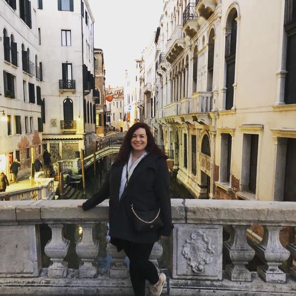 Meet your Posher, Lindsey - Picture 1 of 1